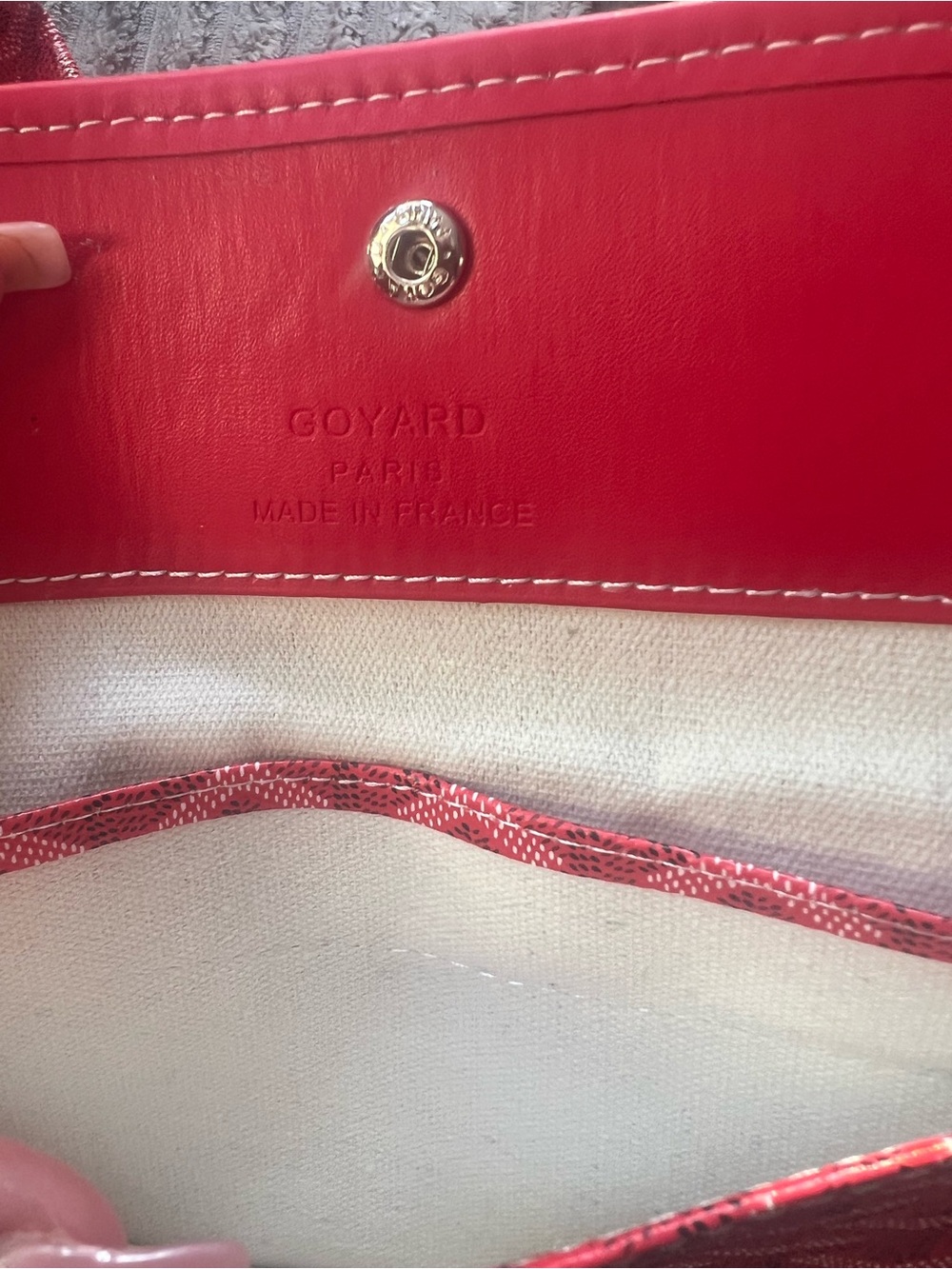 Red Patterned Tote with Matching Pouch - Picture 3 of 6